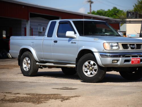 2000 NISSAN FRONTIER EXT CAB PICKUP 2-DR
