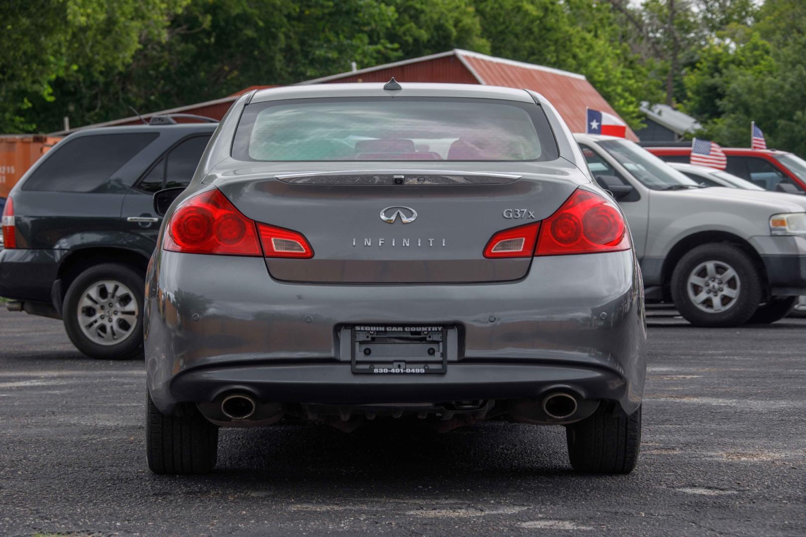 2013 GRAY INFINITI G SEDAN 37x AWD (JN1CV6AR8DM) with an 3.7L V6 DOHC 24V engine, 5-SPEED AUTOMATIC transmission, located at 420 E. Kingsbury St., Seguin, TX, 78155, (830) 401-0495, 29.581060, -97.961647 - Photo#5