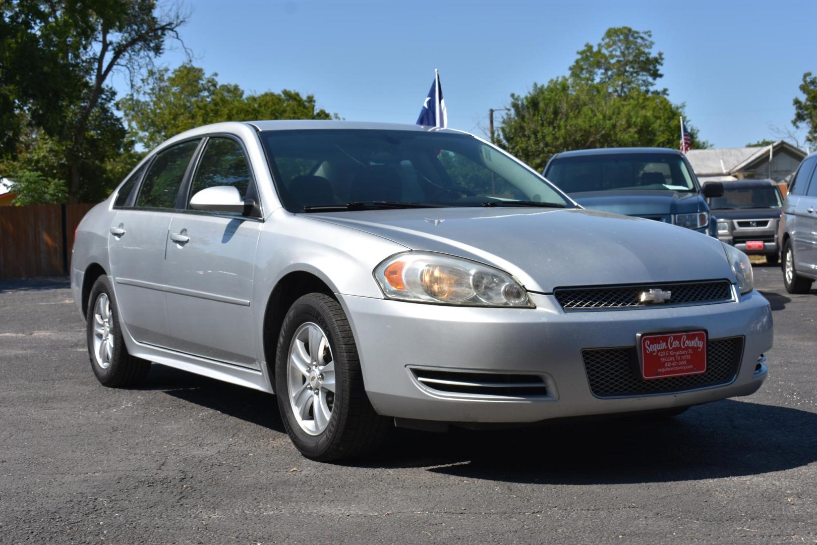 2014 Chevrolet Impala LS (2G1WA5E32E1) with an 3.6L V6 DOHC 16V FFV engine, 6-Speed Automatic transmission, located at 420 E. Kingsbury St., Seguin, TX, 78155, (830) 401-0495, 29.581060, -97.961647 - Photo#0