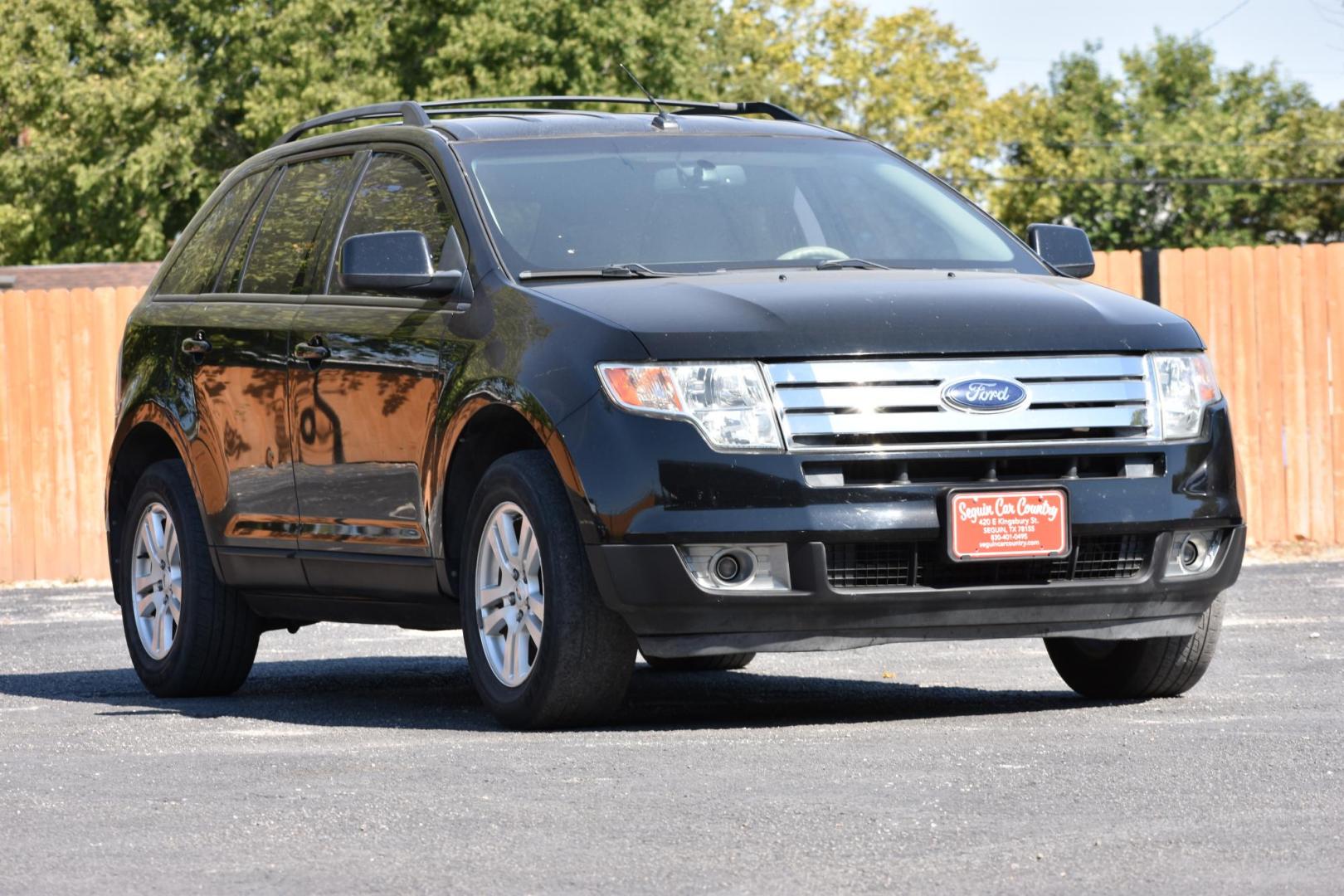 2007 BLACK Ford Edge SEL Plus FWD (2FMDK39CX7B) with an 3.5L V6 DOHC 24V engine, 6-Speed Automatic Overdrive transmission, located at 420 E. Kingsbury St., Seguin, TX, 78155, (830) 401-0495, 29.581060, -97.961647 - Photo#0