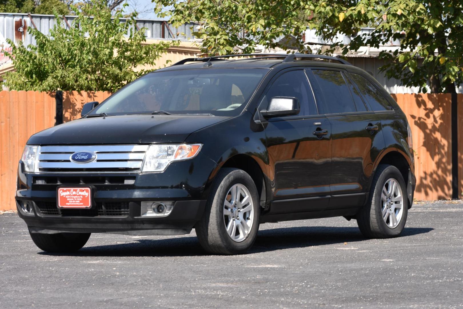 2007 BLACK Ford Edge SEL Plus FWD (2FMDK39CX7B) with an 3.5L V6 DOHC 24V engine, 6-Speed Automatic Overdrive transmission, located at 420 E. Kingsbury St., Seguin, TX, 78155, (830) 401-0495, 29.581060, -97.961647 - Photo#1