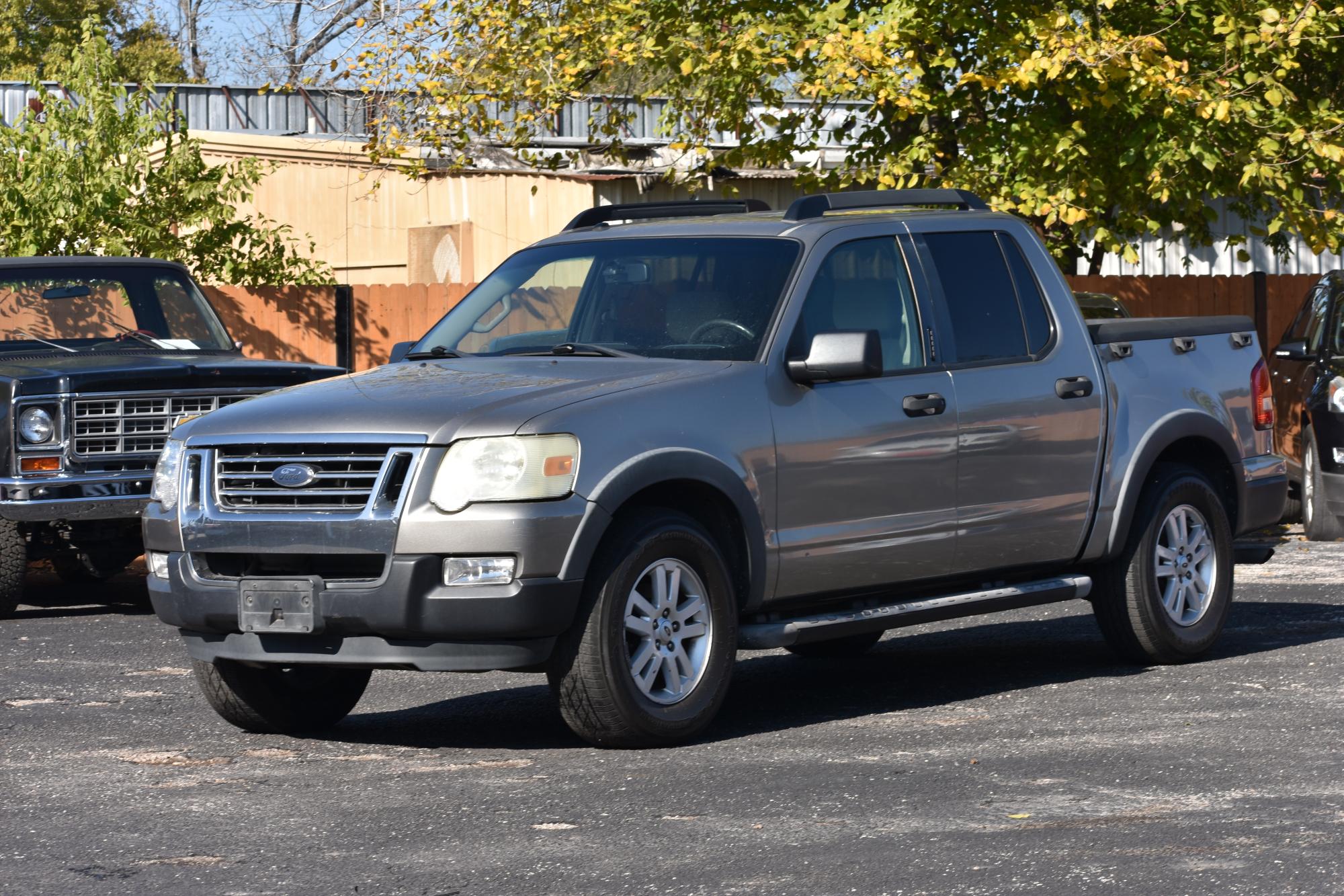 photo of 2008 Ford Explorer Sport Trac XLT 4.0L 2WD