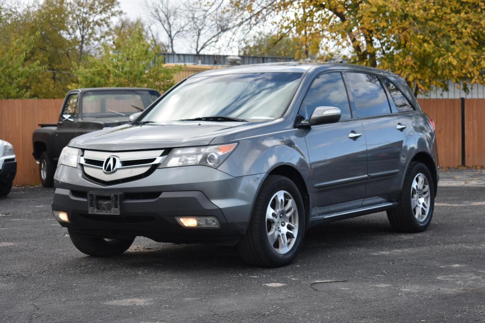 2009 GRAY Acura MDX Tech Package (2HNYD28629H) with an 3.5L V6 SOHC 24V engine, 5-Speed Automatic transmission, located at 420 E. Kingsbury St., Seguin, TX, 78155, (830) 401-0495, 29.581060, -97.961647 - Photo#1