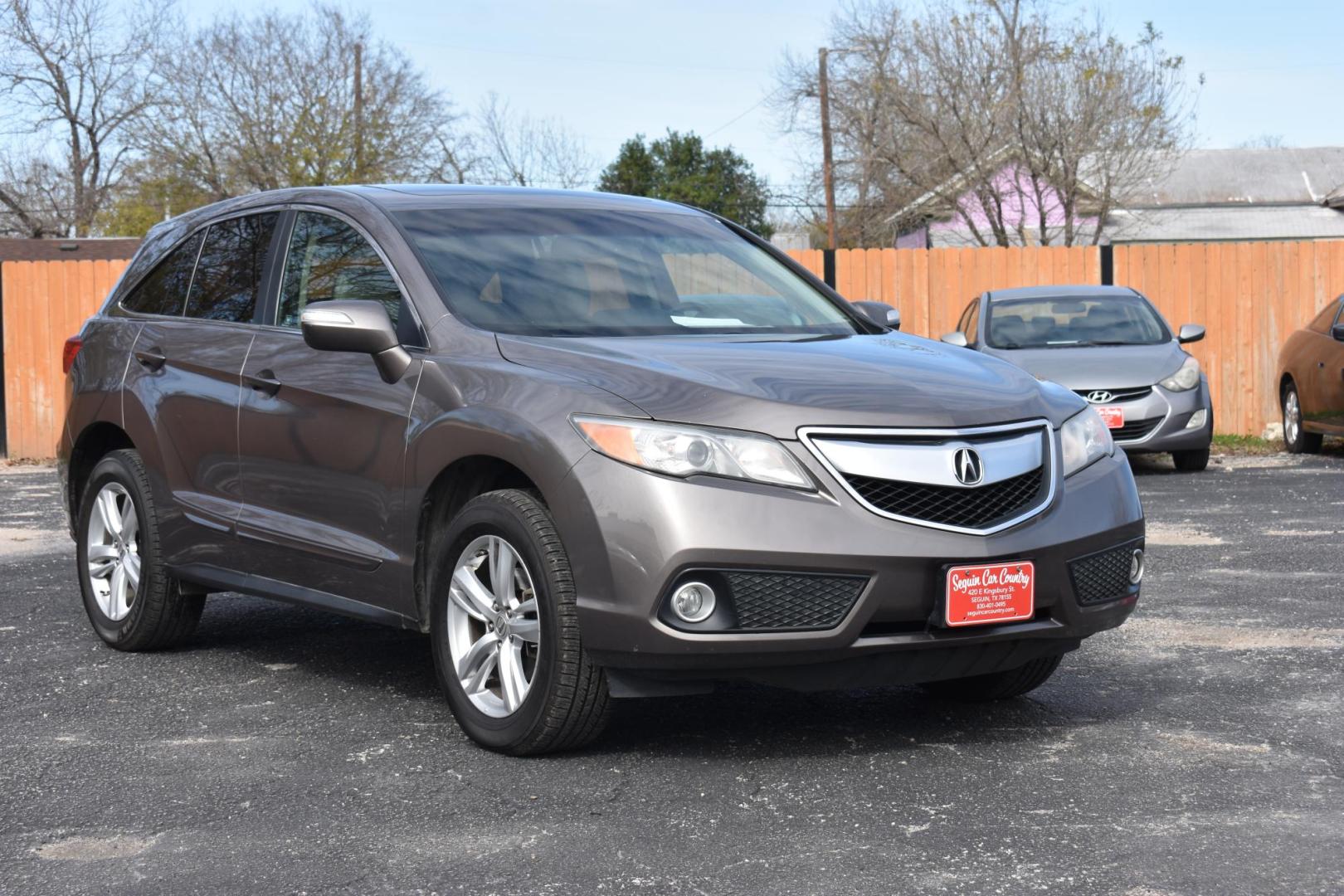 2013 Acura RDX 6-Spd AT w/ Technology Package (5J8TB3H50DL) with an 2.3L L4 DOHC 16V engine, 6-Speed Automatic transmission, located at 420 E. Kingsbury St., Seguin, TX, 78155, (830) 401-0495, 29.581060, -97.961647 - Photo#1