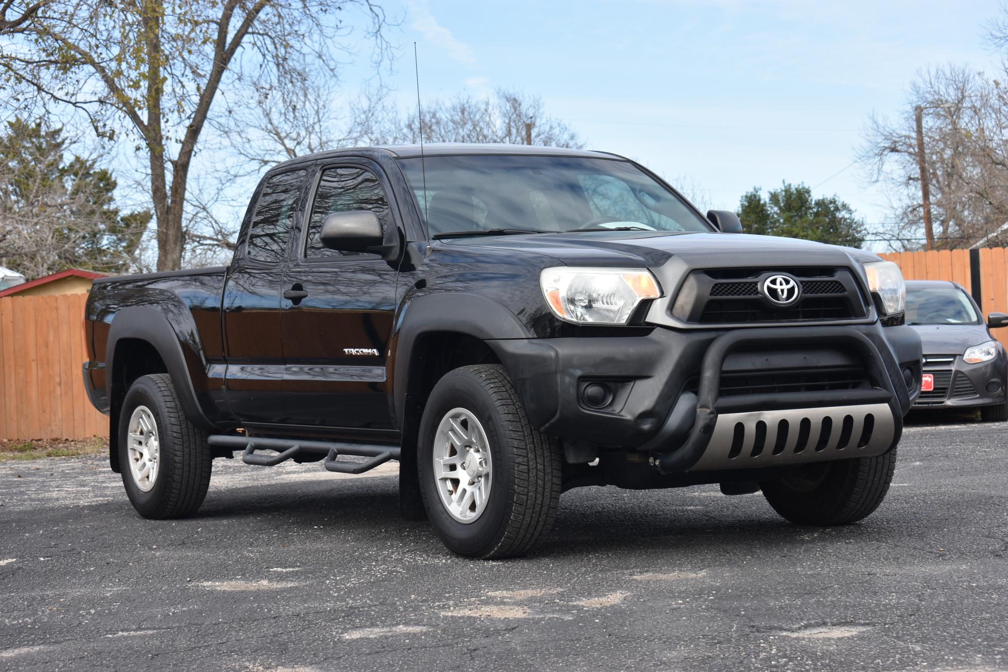 photo of 2015 Toyota Tacoma PreRunner Access Cab I4 4AT 2WD