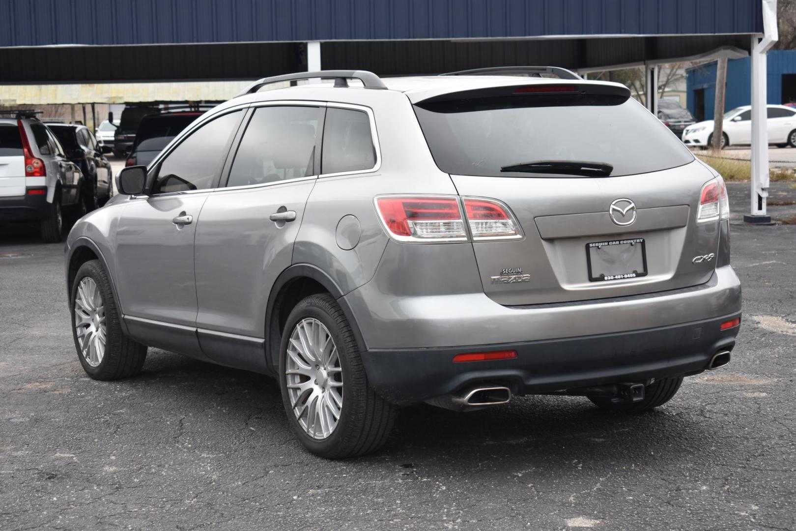 2009 GRAY Mazda CX-9 Grand Touring FWD (JM3TB28A690) with an 3.7L V6 DOHC 24V engine, 6-Speed Automatic transmission, located at 420 E. Kingsbury St., Seguin, TX, 78155, (830) 401-0495, 29.581060, -97.961647 - Photo#1