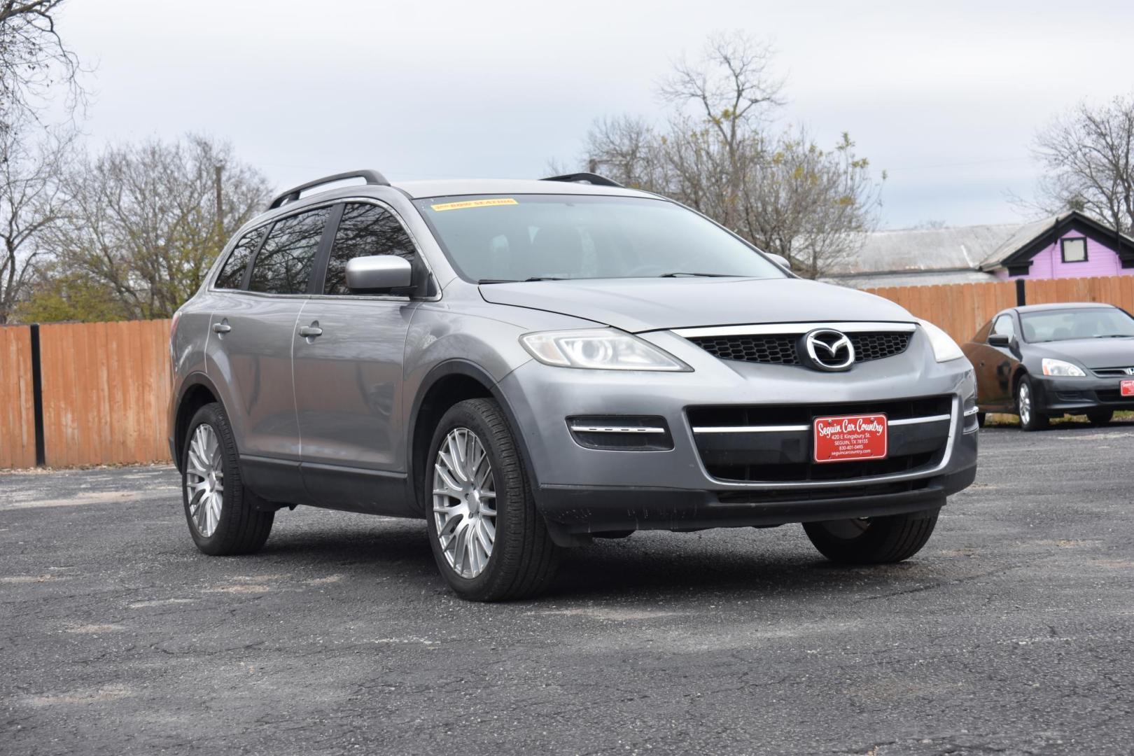 2009 GRAY Mazda CX-9 Grand Touring FWD (JM3TB28A690) with an 3.7L V6 DOHC 24V engine, 6-Speed Automatic transmission, located at 420 E. Kingsbury St., Seguin, TX, 78155, (830) 401-0495, 29.581060, -97.961647 - Photo#2