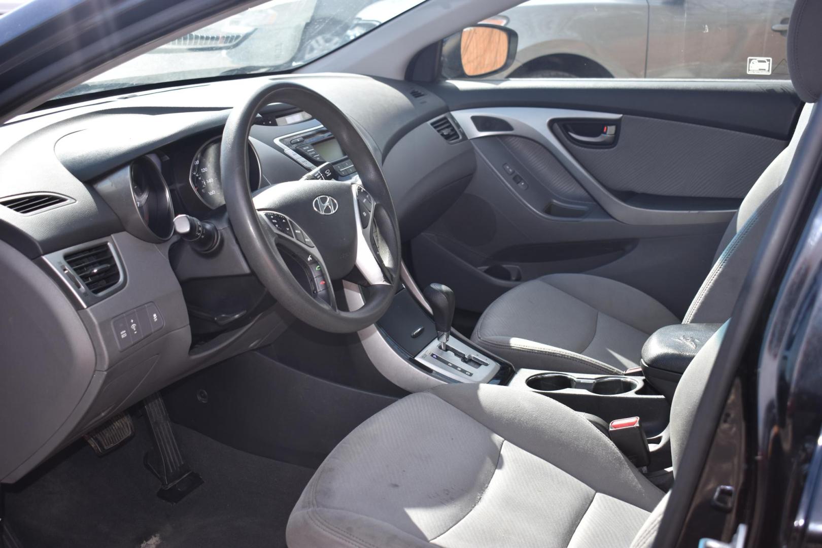 2012 BLACK Hyundai Elantra Limited (5NPDH4AE2CH) with an 1.8L L4 DOHC 16V engine, 6-Speed Automatic transmission, located at 420 E. Kingsbury St., Seguin, TX, 78155, (830) 401-0495, 29.581060, -97.961647 - Photo#3