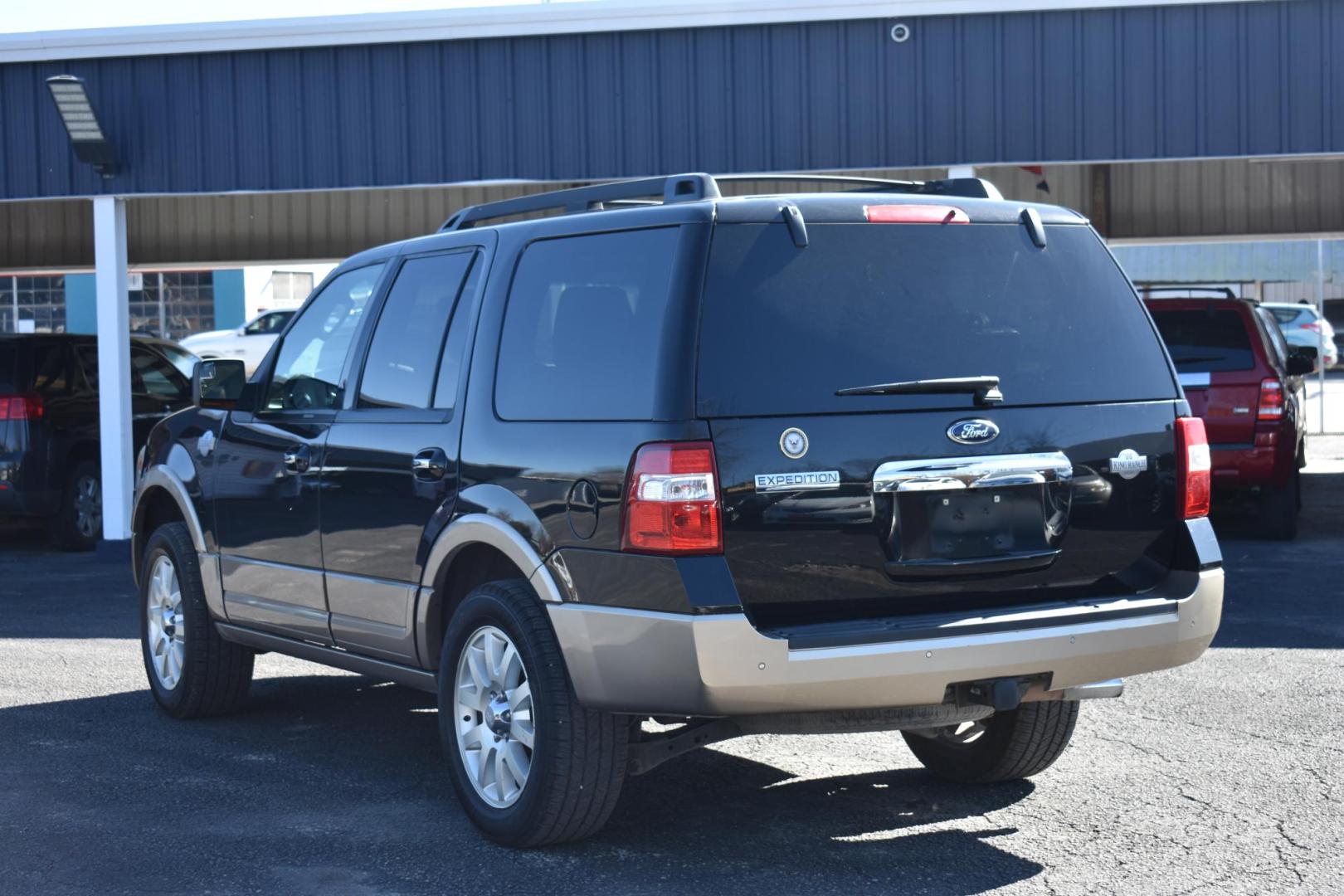 2012 BLACK Ford Expedition King Ranch 2WD (1FMJU1H51CE) with an 5.4L V8 SOHC 16V FFV engine, 6-Speed Automatic transmission, located at 420 E. Kingsbury St., Seguin, TX, 78155, (830) 401-0495, 29.581060, -97.961647 - Photo#2