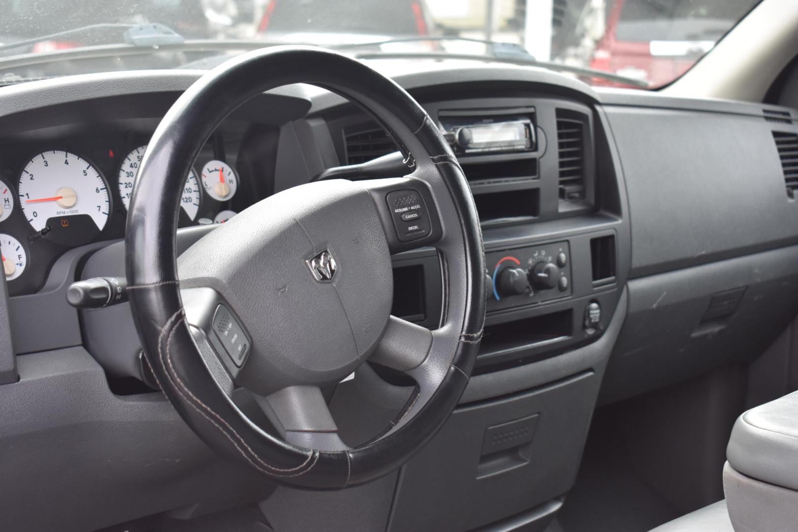 2008 BLACK Dodge Ram 1500 SLT 2WD (1D7HA16K18J) with an 3.7L V6 SOHC 12V engine, located at 420 E. Kingsbury St., Seguin, TX, 78155, (830) 401-0495, 29.581060, -97.961647 - Photo#3