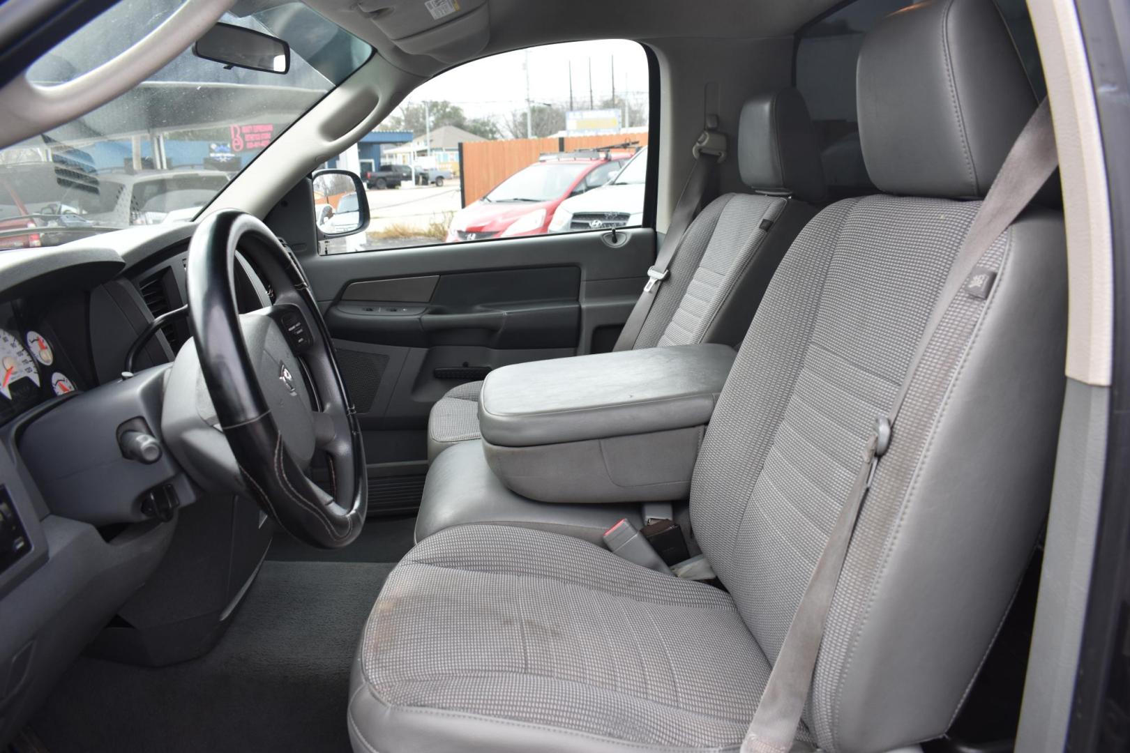 2008 BLACK Dodge Ram 1500 SLT 2WD (1D7HA16K18J) with an 3.7L V6 SOHC 12V engine, located at 420 E. Kingsbury St., Seguin, TX, 78155, (830) 401-0495, 29.581060, -97.961647 - Photo#4