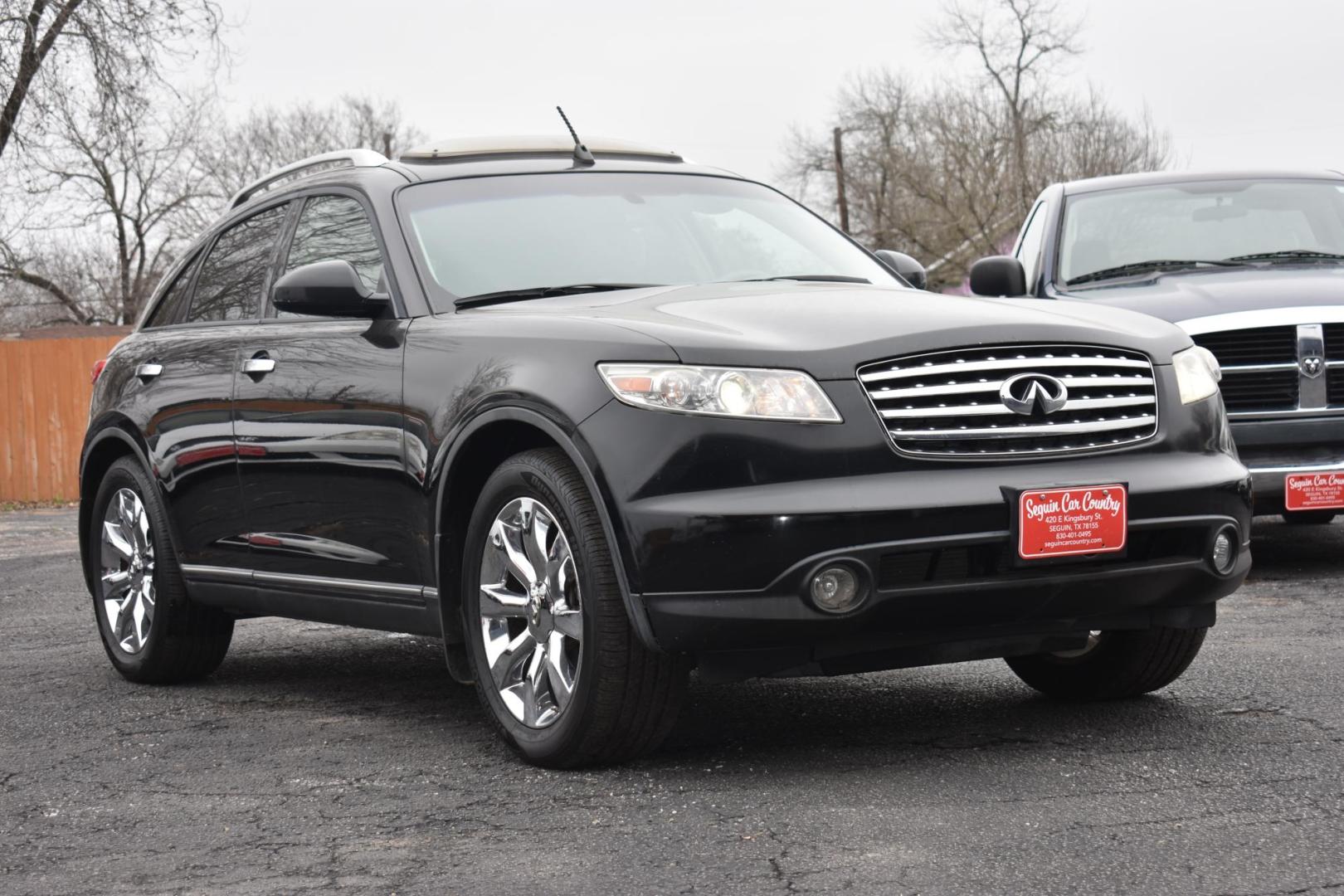 2004 BLACK Infiniti FX FX35 2WD (JNRAS08U94X) with an 3.5L V6 DOHC 32V engine, 5-Speed Automatic Overdrive transmission, located at 420 E. Kingsbury St., Seguin, TX, 78155, (830) 401-0495, 29.581060, -97.961647 - Photo#0