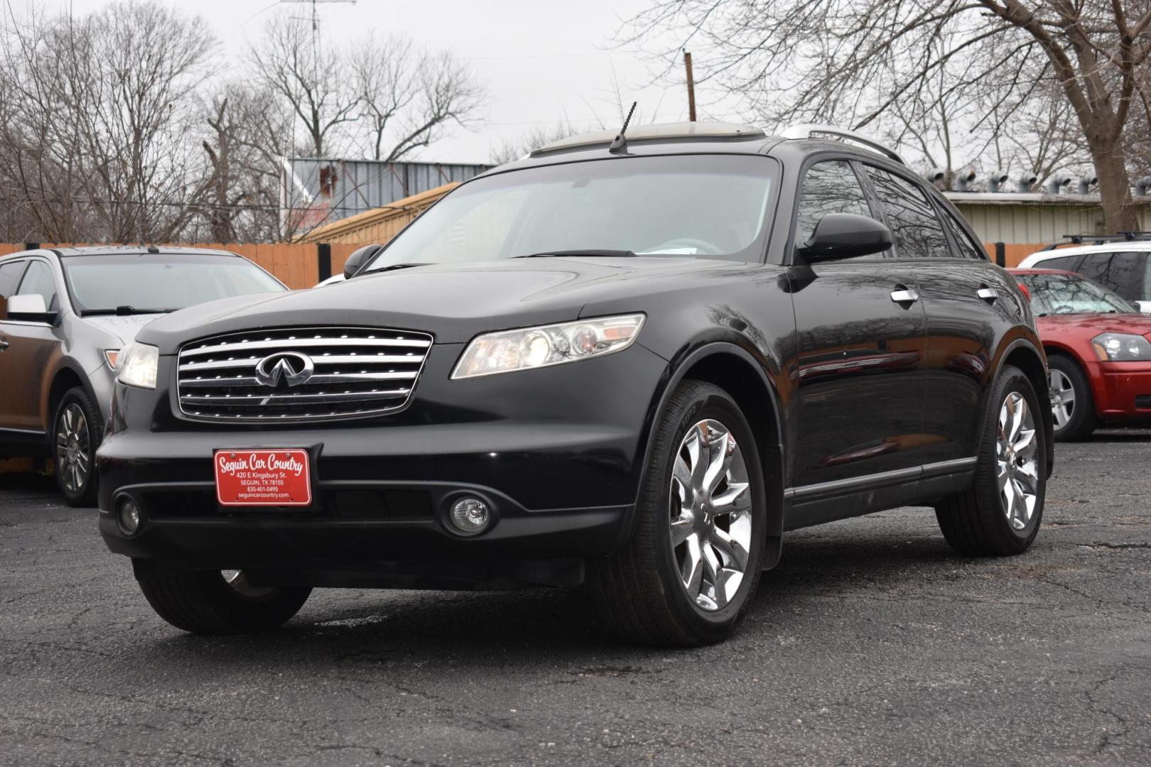 2004 BLACK Infiniti FX FX35 2WD (JNRAS08U94X) with an 3.5L V6 DOHC 32V engine, 5-Speed Automatic Overdrive transmission, located at 420 E. Kingsbury St., Seguin, TX, 78155, (830) 401-0495, 29.581060, -97.961647 - Photo#1